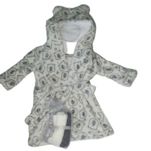 6-9 months Terry Cloth Robe with‎ 3 wash cloths